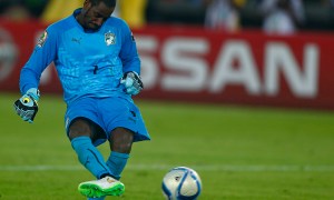 Boubacar Barry scores the winning penalty for Ivory Coast v Ghana