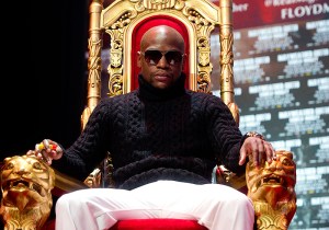 Floyd-Mayweather-Throne